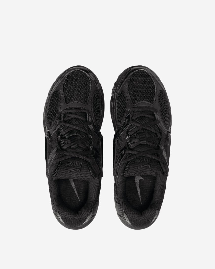 [Nike] V5 RNR BLACK(W) HQ7901-001 送料無料 Women's Nike V5 RNR Black Black Anthracite HQ7901-001