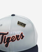 New Era 59Fifty Detroit Tigers Satin Fitted Hat 60623216 Grey 2
