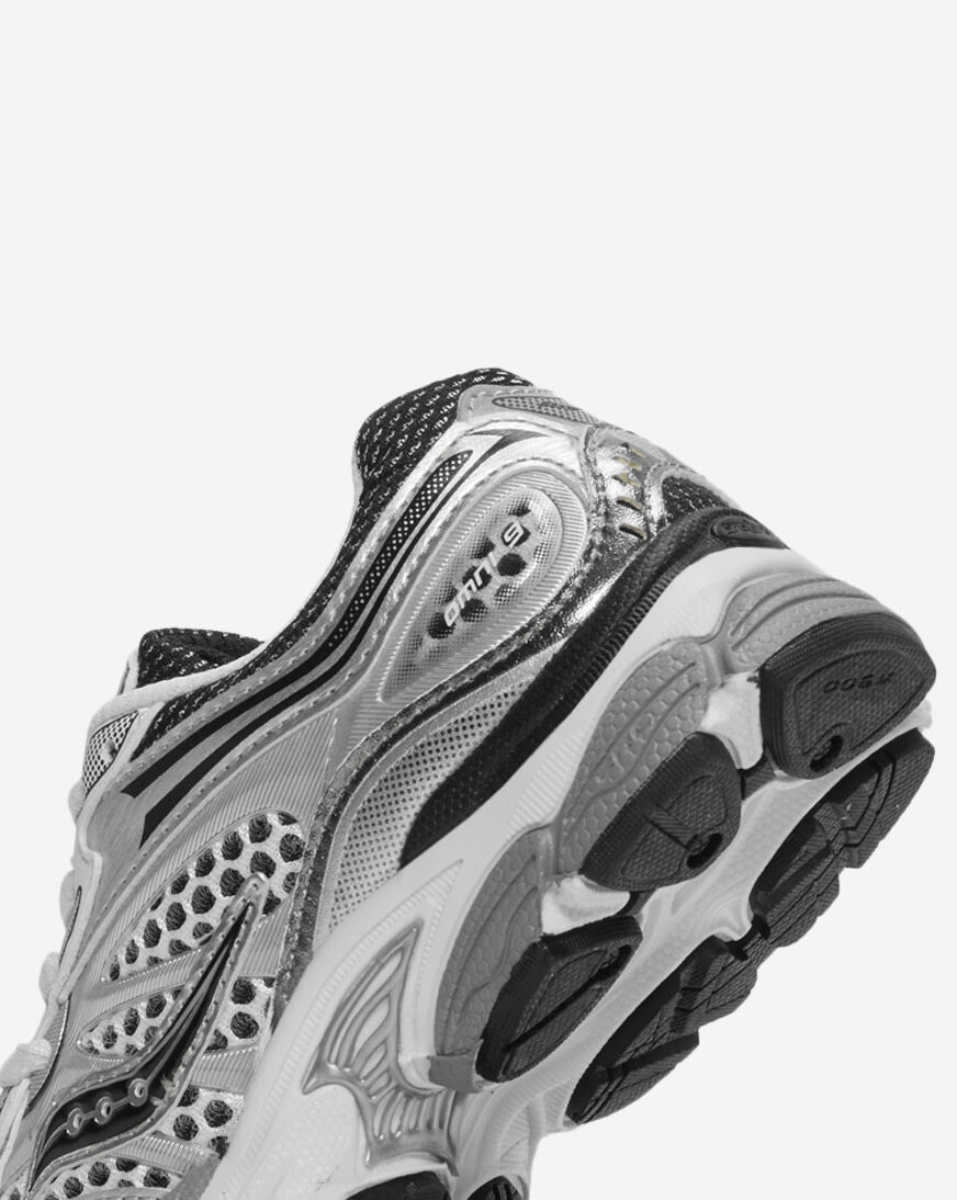 Shop Saucony Pre-School ProGrid Omni 9 SY126W38 white | SNIPES USA