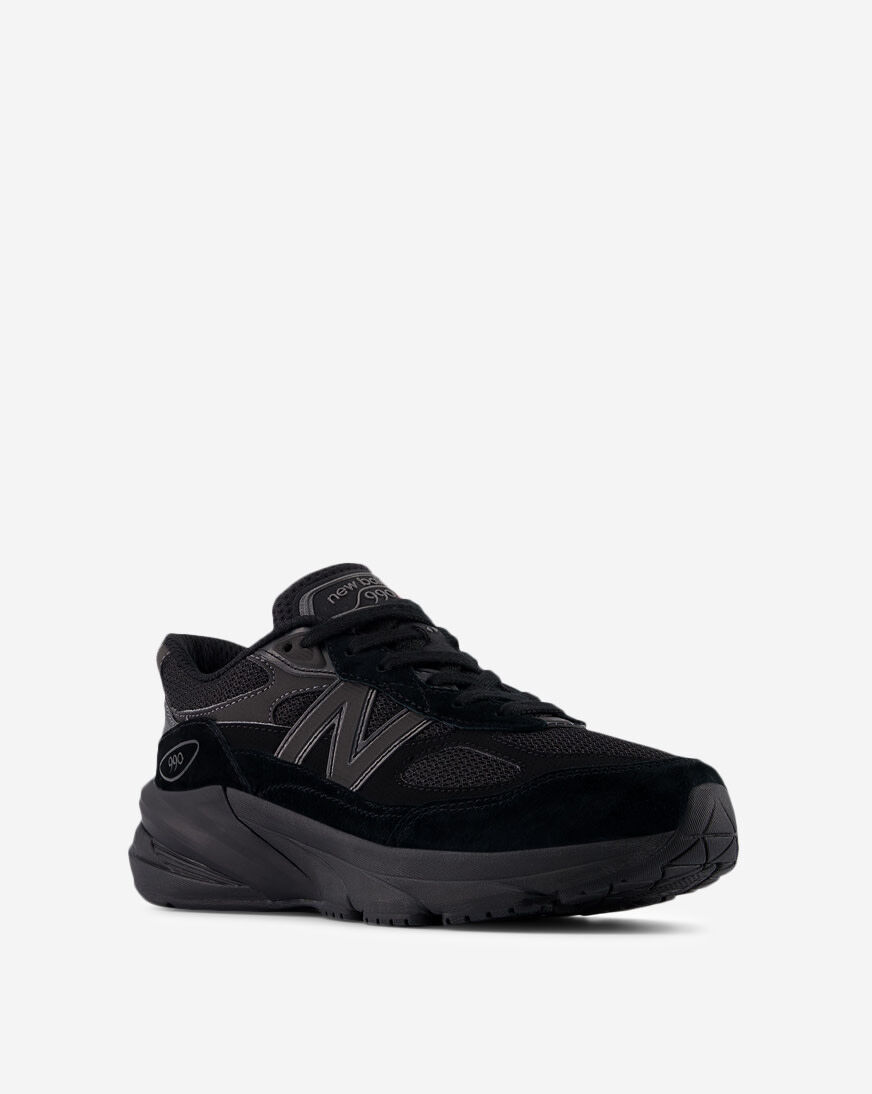 Shop New Balance Grade School 990v6 GC990BB6 black | SNIPES USA