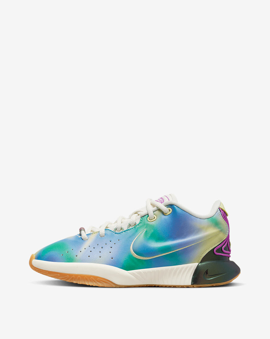 Shop Nike Big Kids' LeBron XXI FN4305-900 blue | SNIPES USA