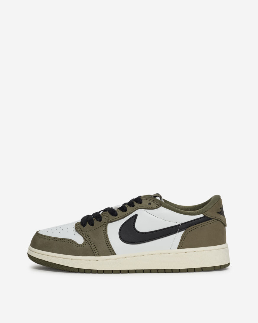 Shop Jordan Big Kids' Air Jordan 1 Retro Low HQ6999-200 green