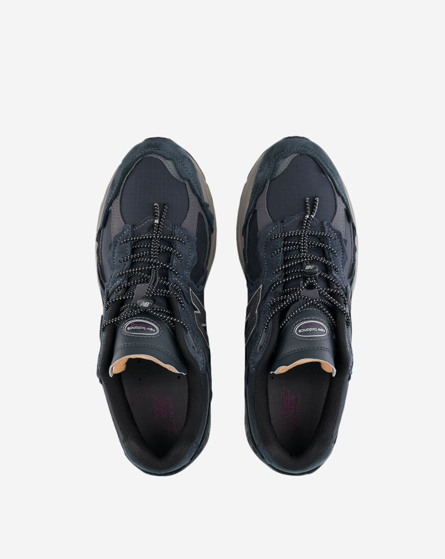 Shop New Balance 2002R M2002RDO grey | SNIPES USA