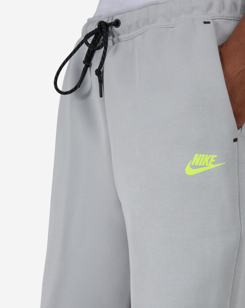 Nike Tech Fleece Shorts IM0693-077 Grey 3