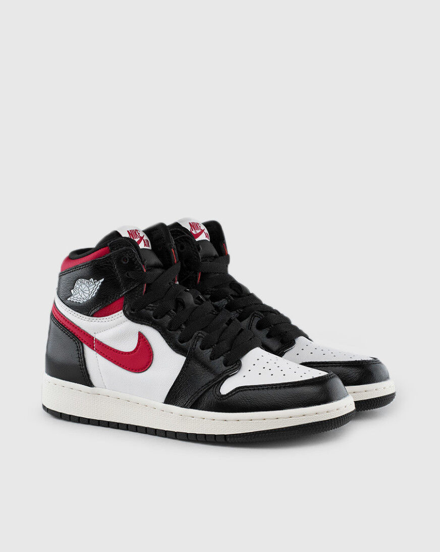 Nike jordan 1 high snipes