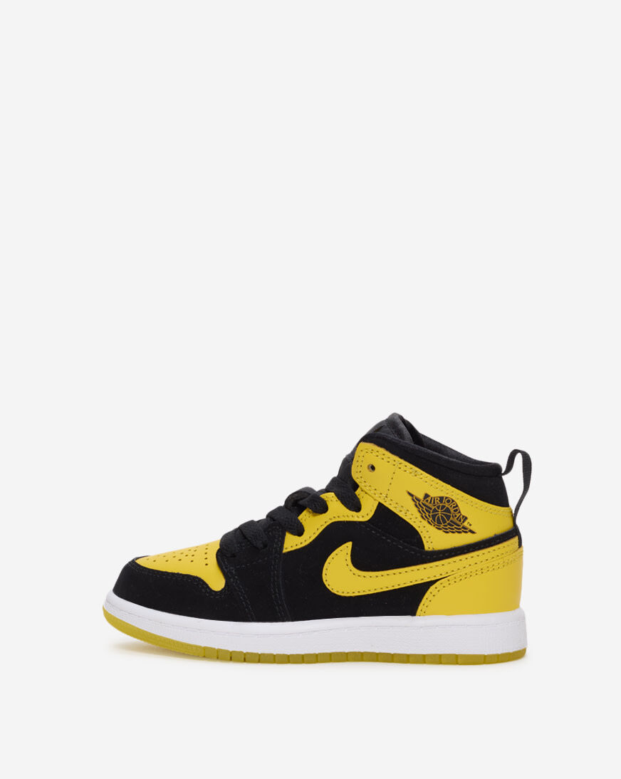 Shop Jordan Little Kids' Air Jordan 1 Mid HJ5942-071 yellow