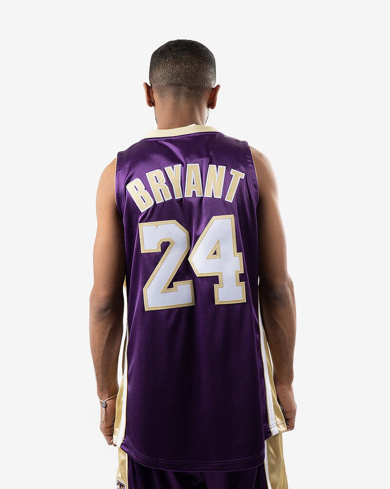 Mitchell & Ness Los Angeles Lakers HOF Kobe Bryant Authentic Jersey AJY4CP20022-LALPURP96KBR Purple 3