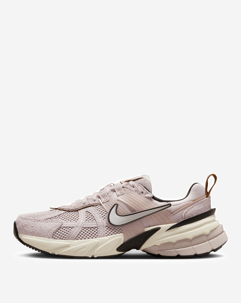 Nike V2K Run FN6703-001 Beige 1