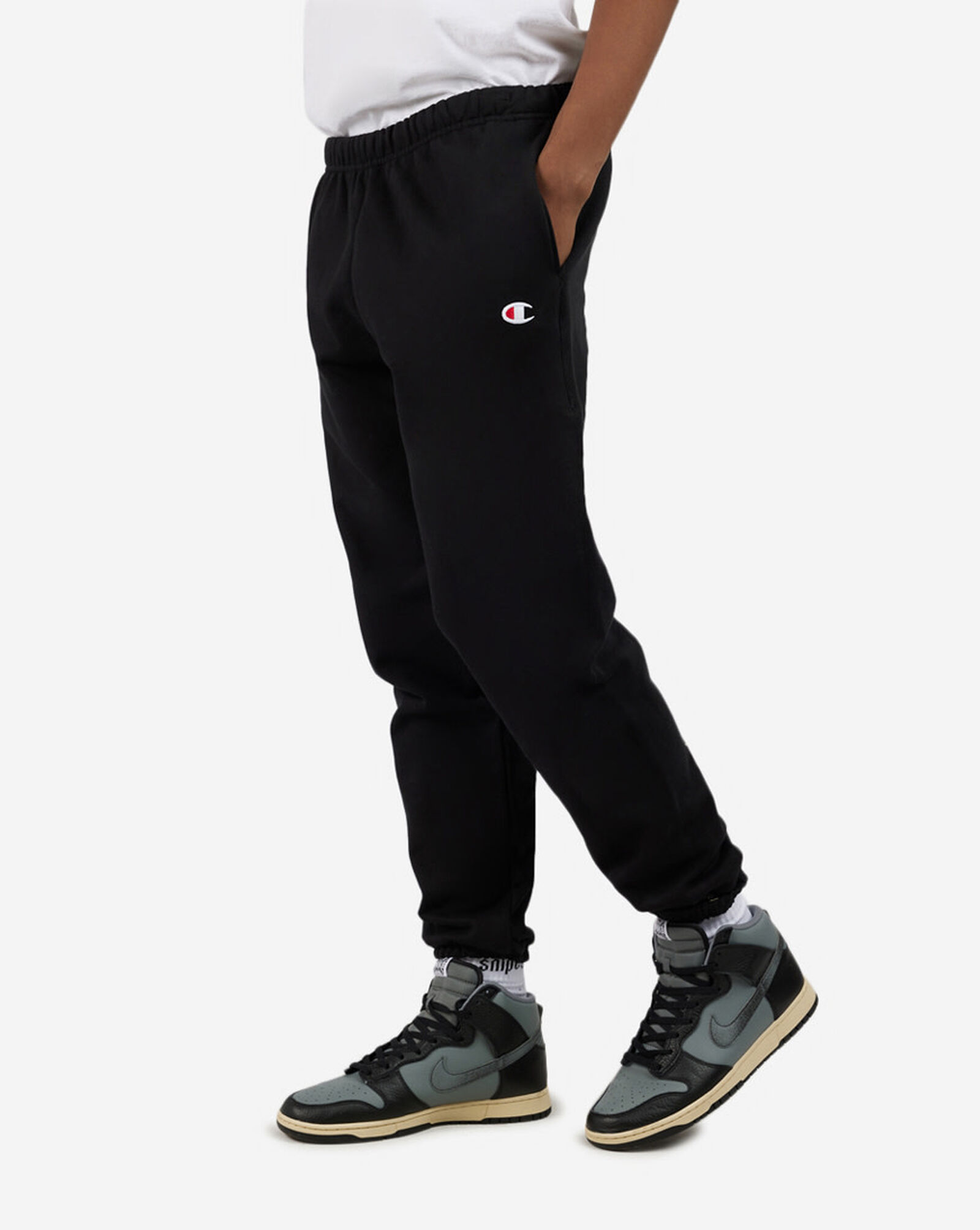 Shop Champion Reverse Weave Pants GF71BKC black SNIPES USA