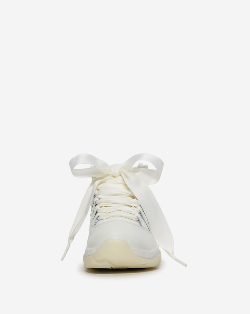 Jordan Air Jordan 11 Retro  AR0715-110 White 3