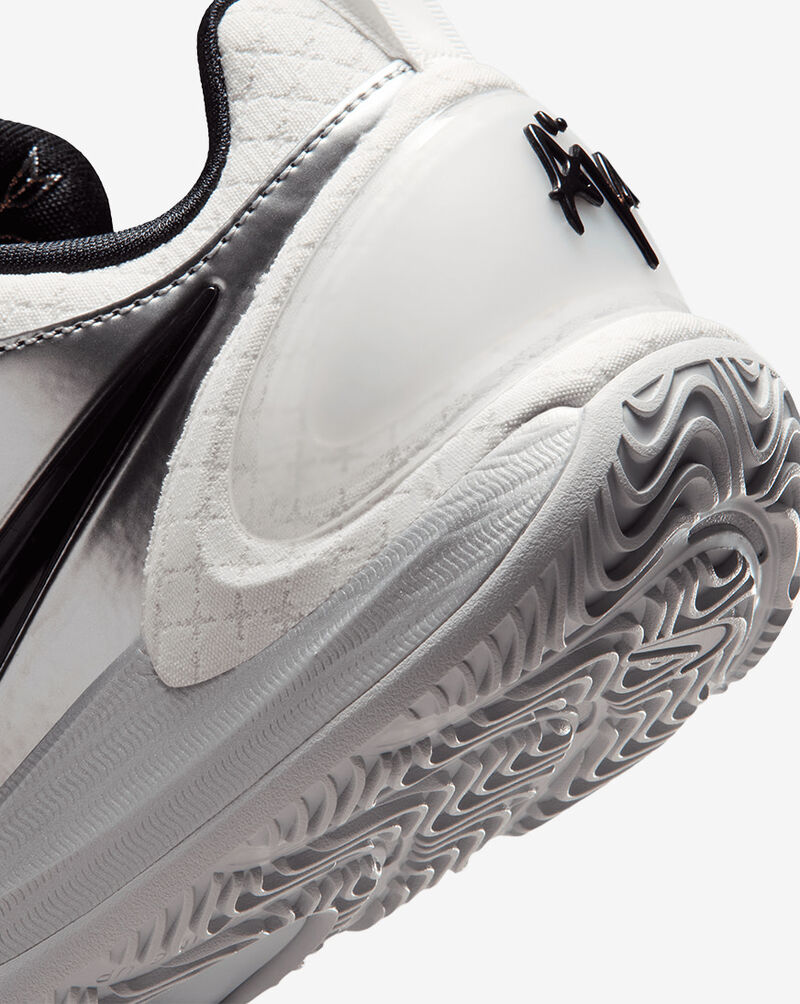 Nike A'Two "Mirrored" IR4504-100 White 7