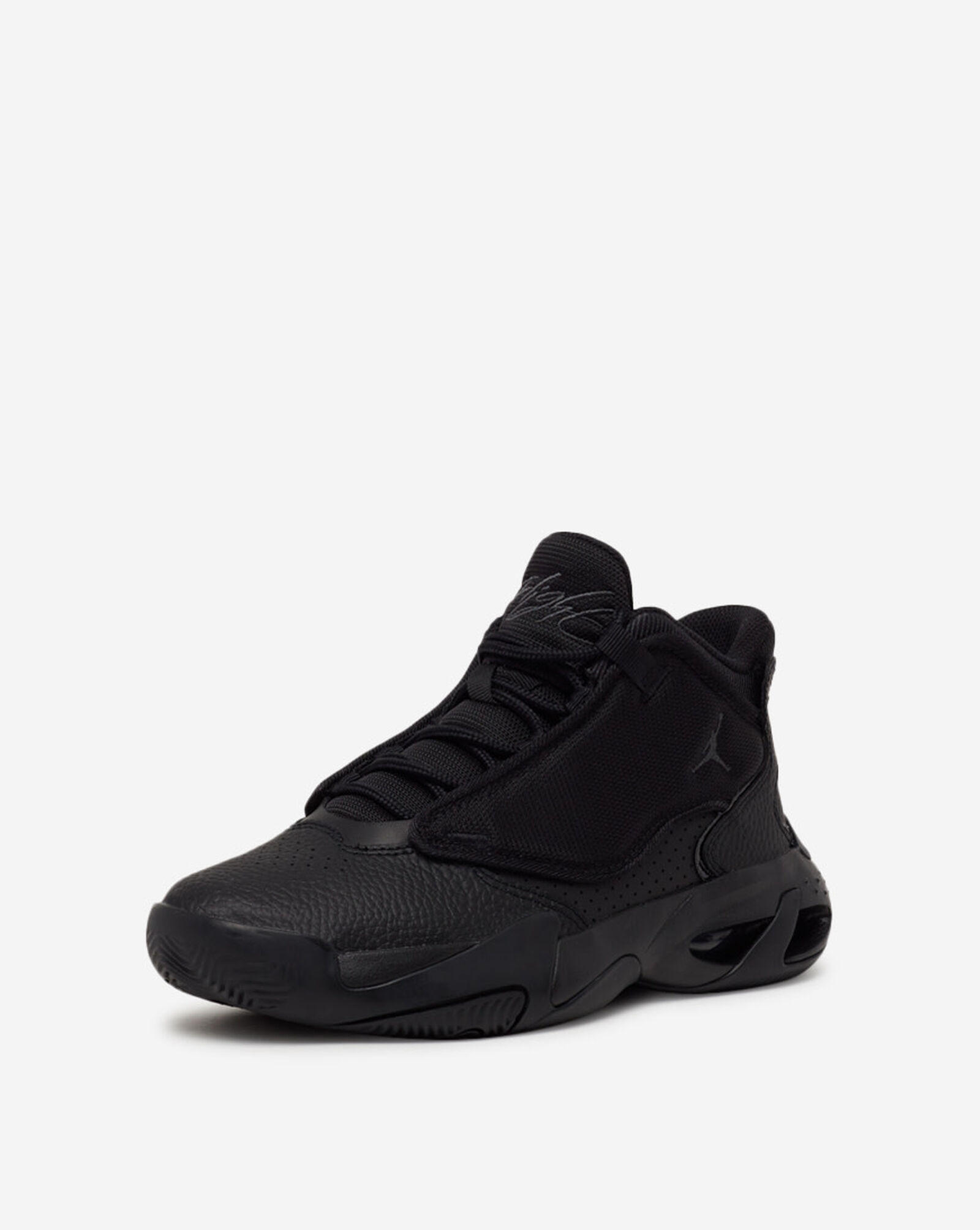 jordan max aura black grade school