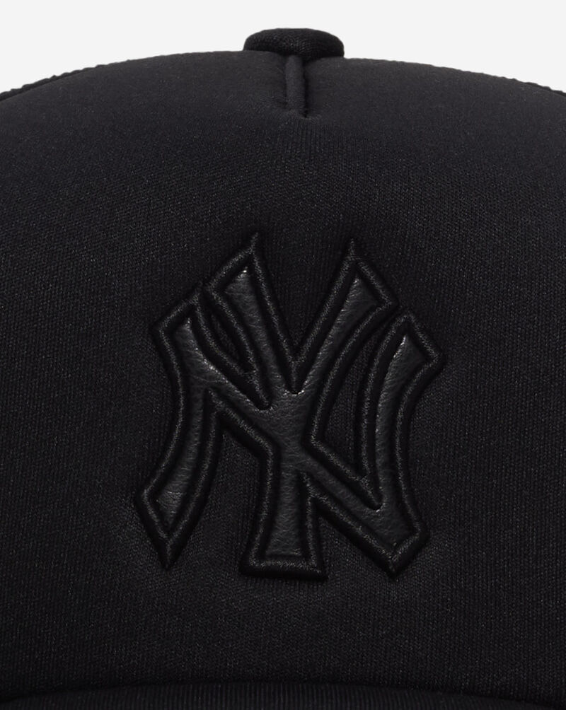 Mitchell  Ness New York Yankees Trucker Leather Logo Adjustable Hat HT17173-NYYBLCK Black 2