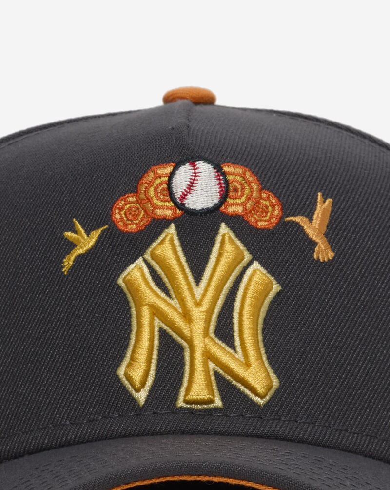 New Era 9Forty New York Yankees A-Frame DOTD Snapback Hat 60674132 Grey 2