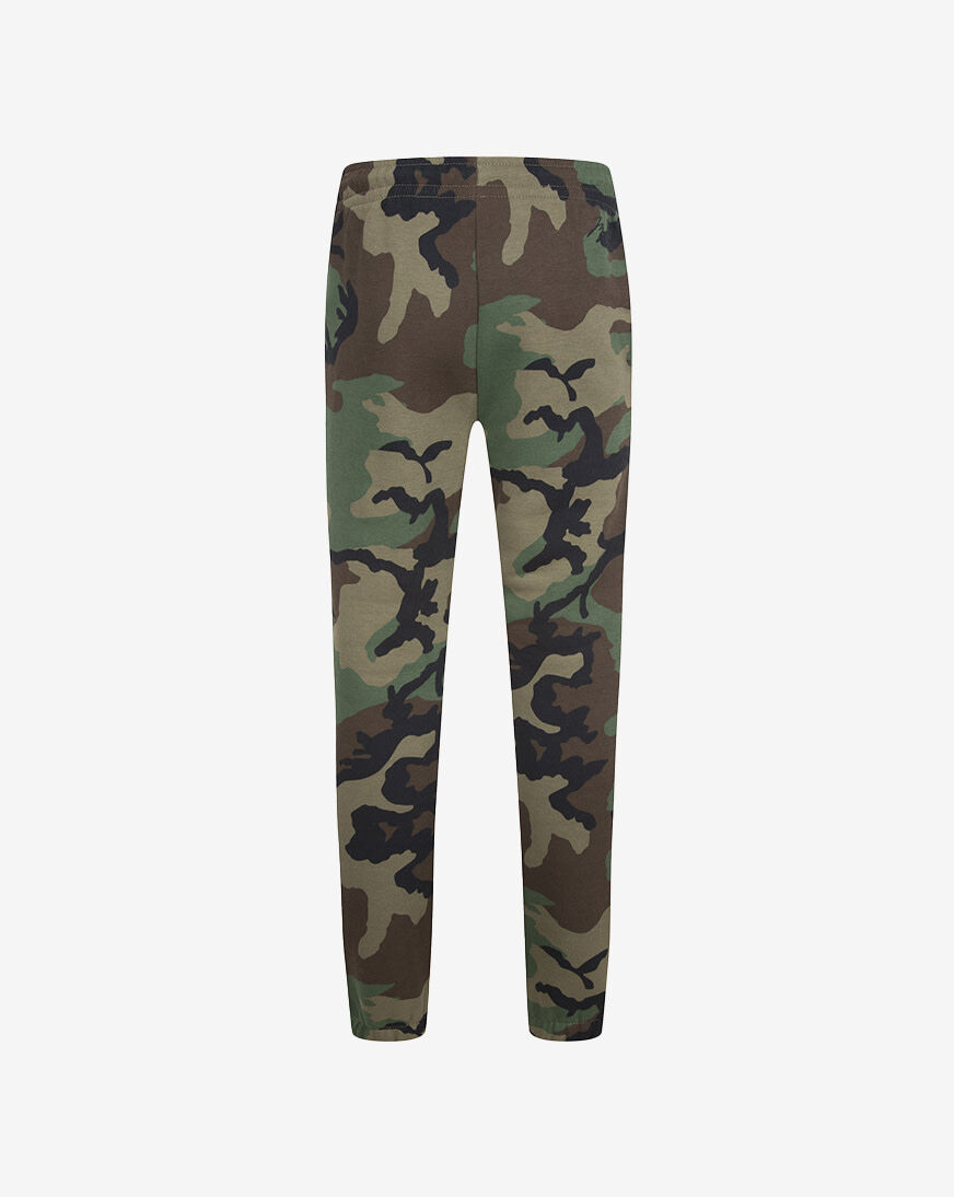 Shop Jordan Boys' Jordan Essentials Camo Fleece Pants 95A718G-E4F camo |  SNIPES USA