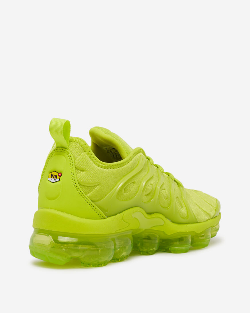 green nike air vapormax
