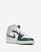 Jordan Grade School Air Jordan 1 Mid SE FQ8088-103 White 4