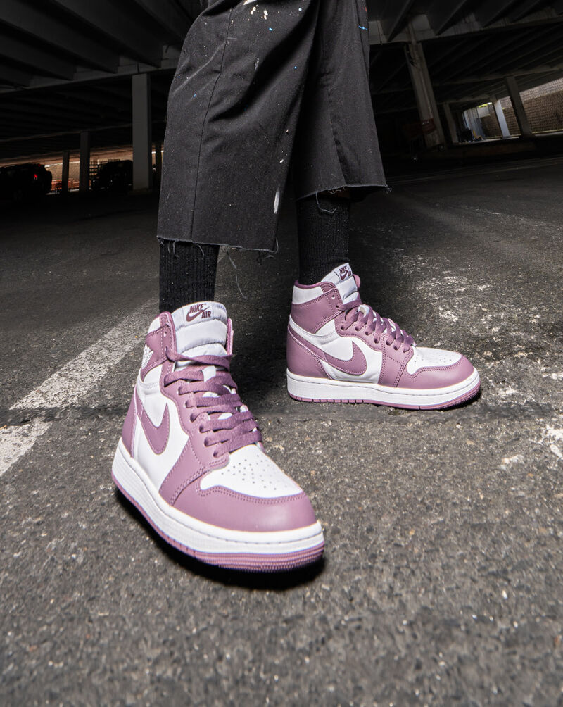 Jordan Grade School Air Jordan 1 Retro High OG FD1437-105 Purple 6