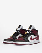 Air Jordan 1 Mid SE 
