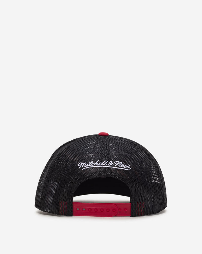 Mitchell  Ness Chicago Bulls Trucker City Shine Adjustable Hat HT14766-CBUBKRD Black 3