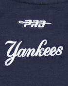 Big Girls' New York Yankees Classic Fleece Crewneck