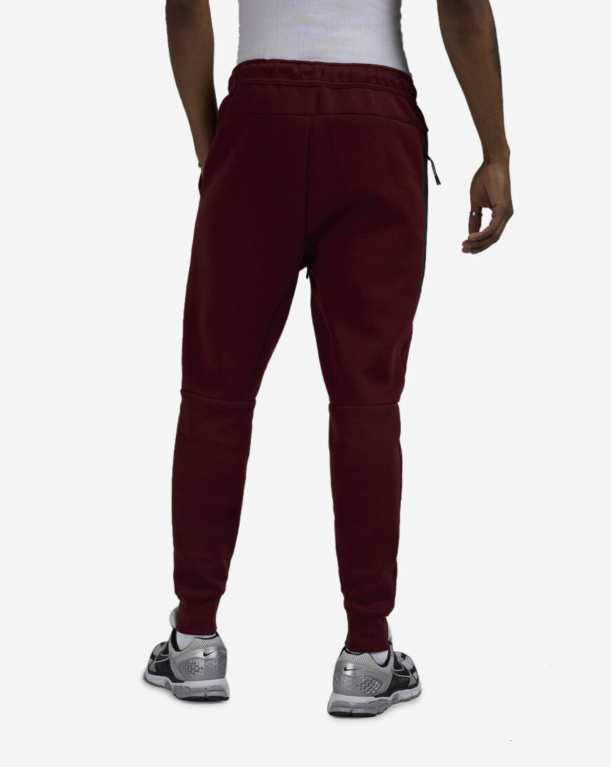nike tech fleece joggers men's red