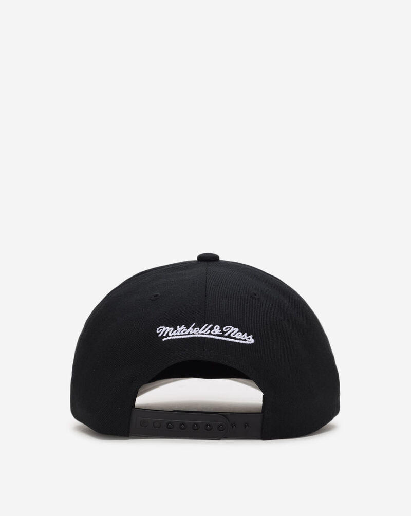 Mitchell  Ness Chicago White Sox Pro Crown Flames Snapback Hat HP14500-CWSBLCK Black 3