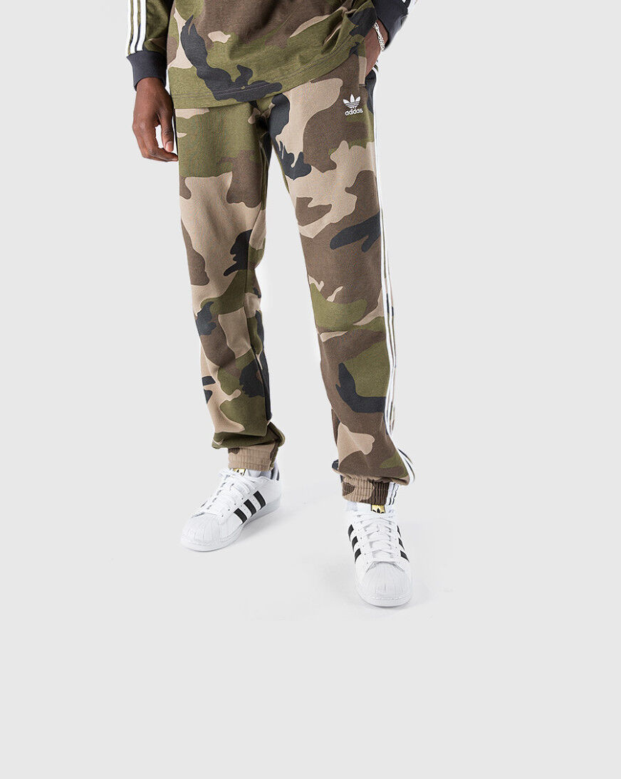 adidas camo fleece pants