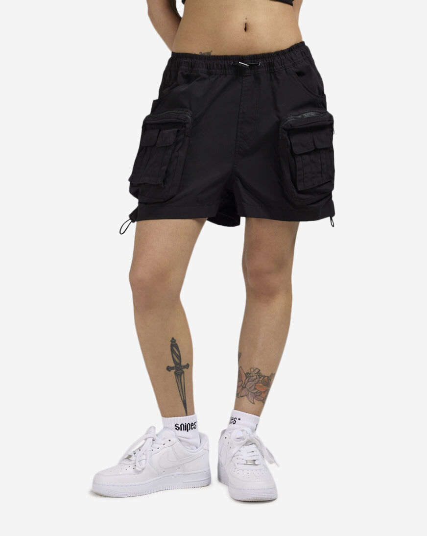 Shop Smoke Rise Cargo Shorts ES24275SN-BLA black | SNIPES USA