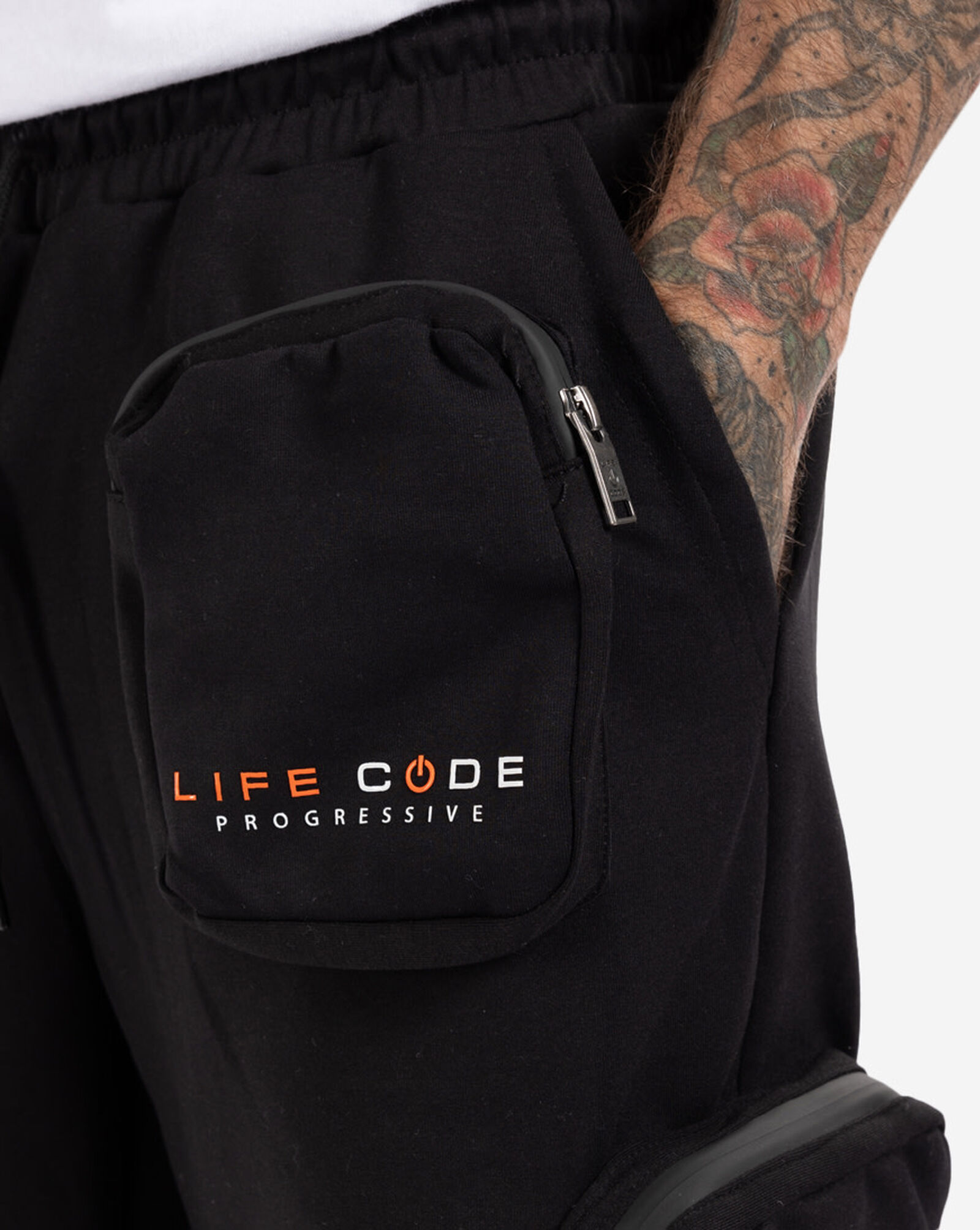 tech fleece cargo