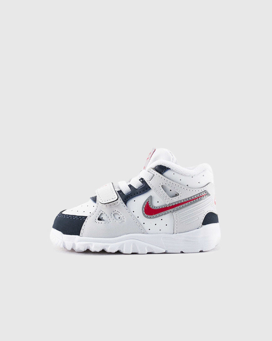 boys black nike air trainers