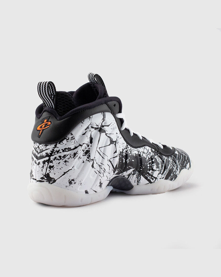 nike little posite one black