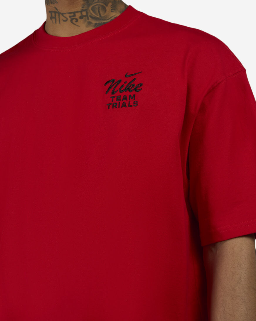 Shop Nike NSW Max90 Love 26 T-Shirt IW3030-657 red | SNIPES USA