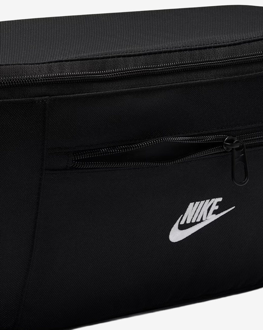Shop Nike Heritage Waistpack IB4369-010 black | SNIPES USA