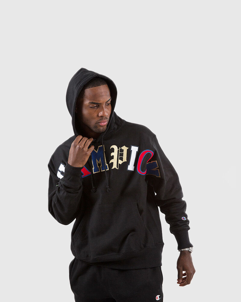 Shop Champion Reverse Weave Old English Lettering Pullover Hoodie  GF68-BKC-Y07986 black | SNIPES USA