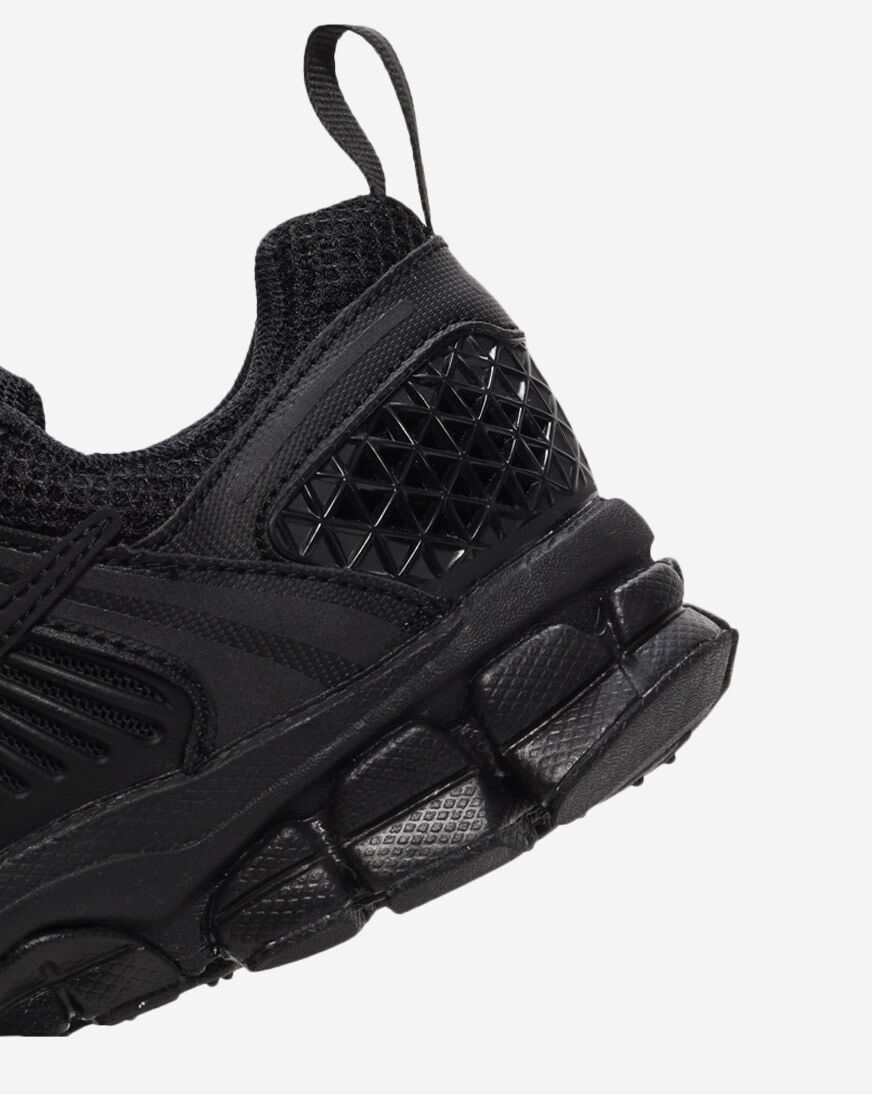 Shop Nike Big Kids' Zoom Vomero 5 HF6998-007 black | SNIPES USA