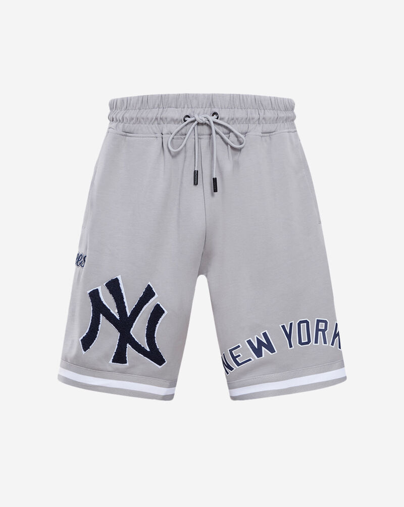 PRO STANDARD New York Yankees Classic Chenille Double Knit Short  LNY331606-GRY Grey 1