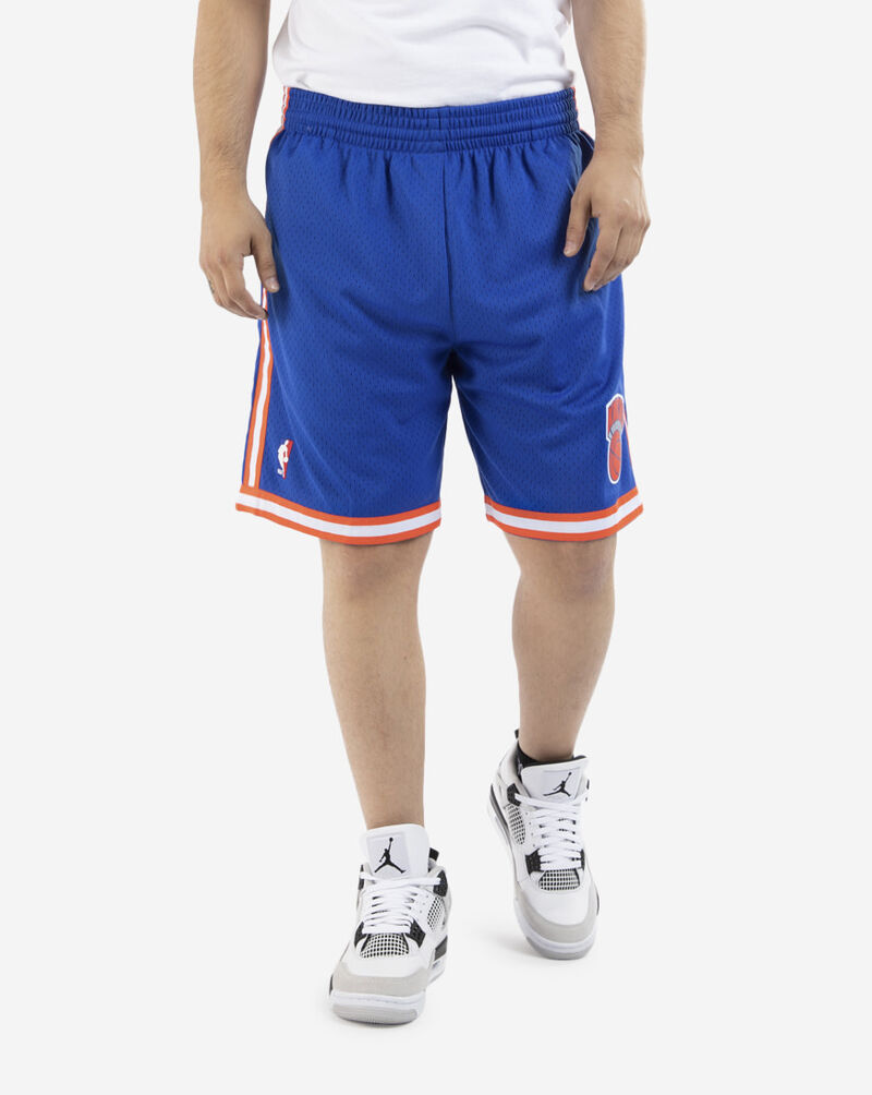 Mitchell & Ness New York Knicks 1991-1992 Swingman Shorts SMSHGS18241-NYROYA91 Blue 1