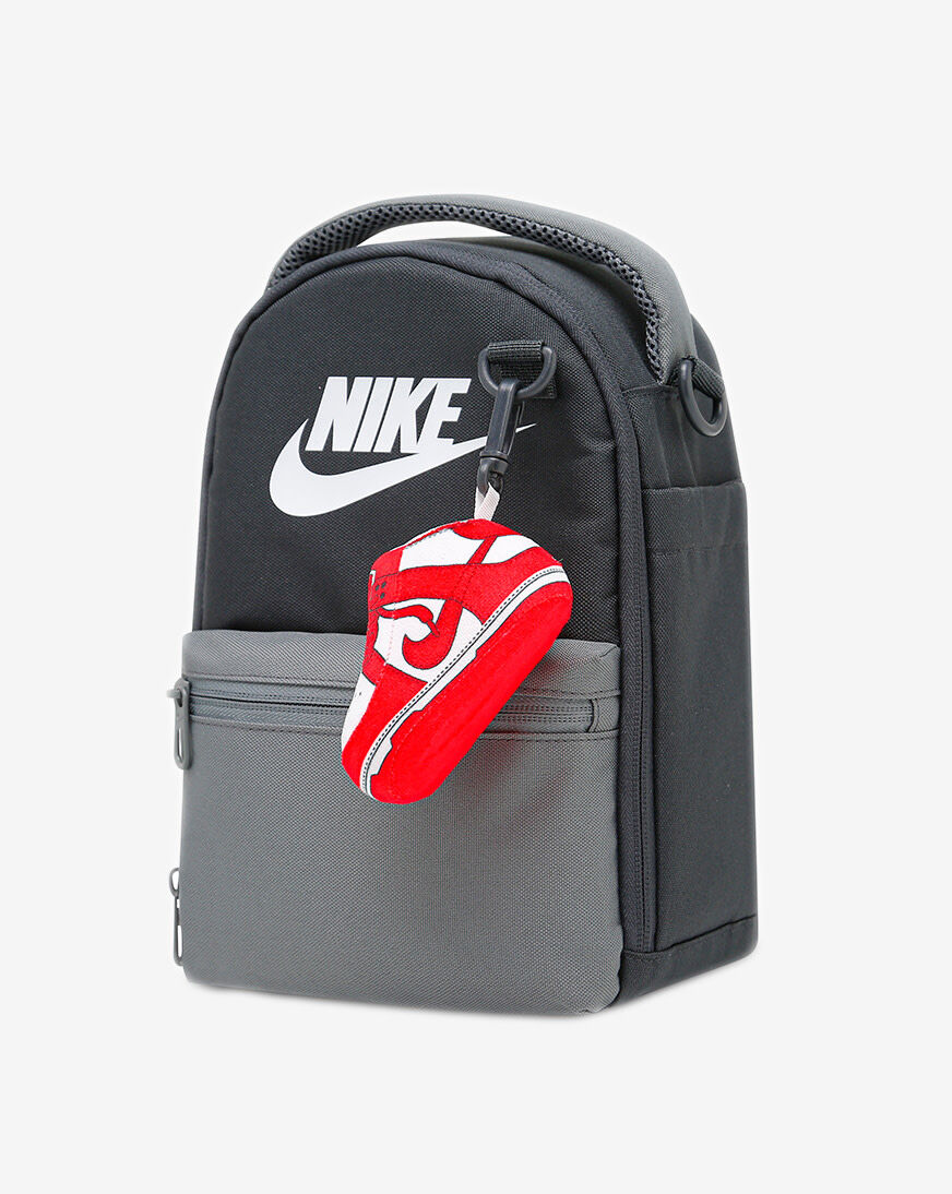 Shop Jordan Buddies Lunch Tote 9A3131-G9Q black | SNIPES USA