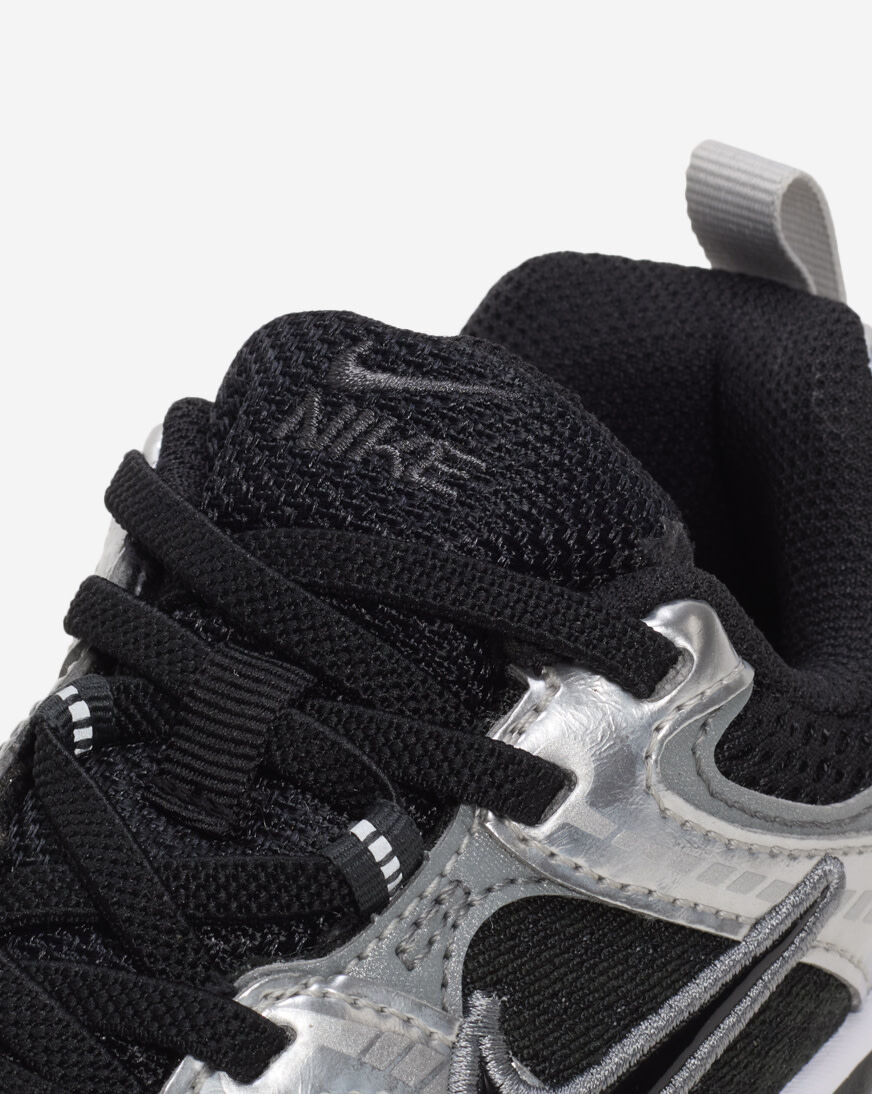 Shop Nike Little Kids' V5 RNR HQ6412-001 black | SNIPES USA