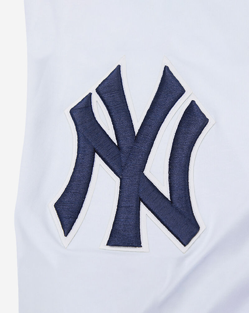 PRO STANDARD New York Yankees Short Sleeve Classic Chenille Tee LNY131148-WHT White 4