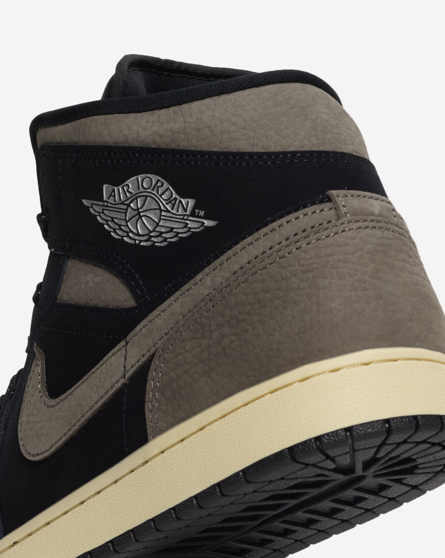 Shop Jordan Air Jordan 1 Mid SE IB7110-002 grey | SNIPES USA