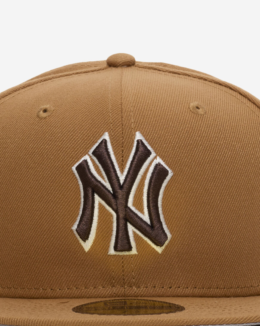 Shop New Era 59Fifty New York Yankees Light Bronze Fitted Hat