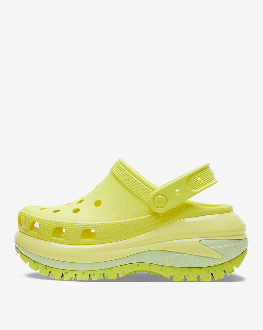 【中古】 BEAUTIFUL SWAMP AH KOSMOS Shop Crocs Mega Crush Clogs 207988-76M green | SNIPES USA