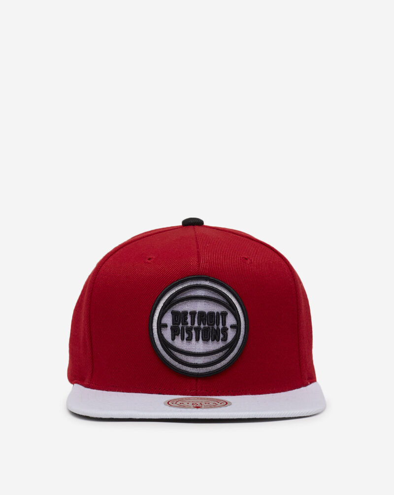 Mitchell & Ness Detroit Pistons Cardinal Red 2 Tone Snapback 6HSSDX20077-DPISCWH Red 2