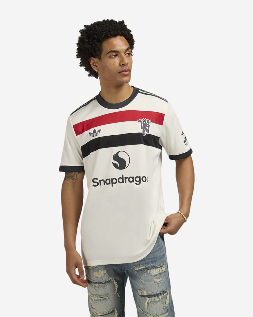 Shop adidas Manchester United Jersey IY7806 white | SNIPES USA