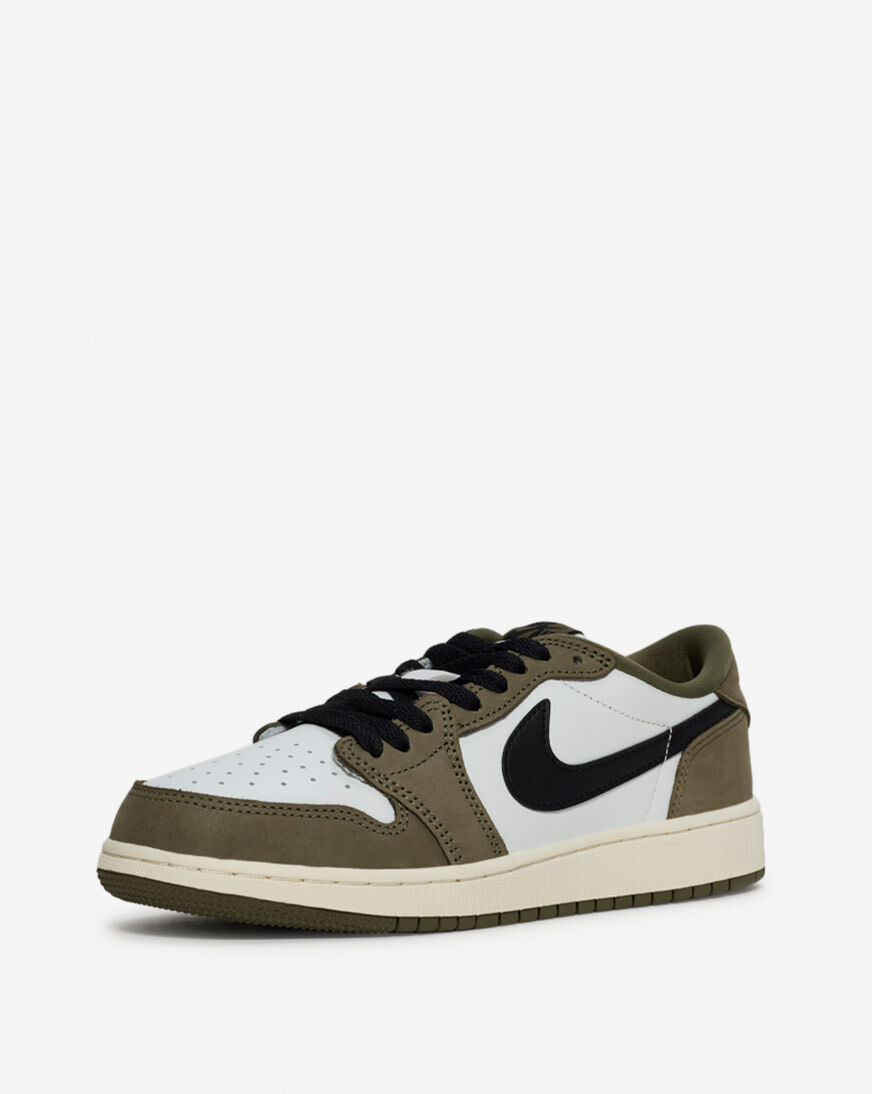 Shop Jordan Air Jordan 1 Retro Low HQ6998-200 green | SNIPES USA
