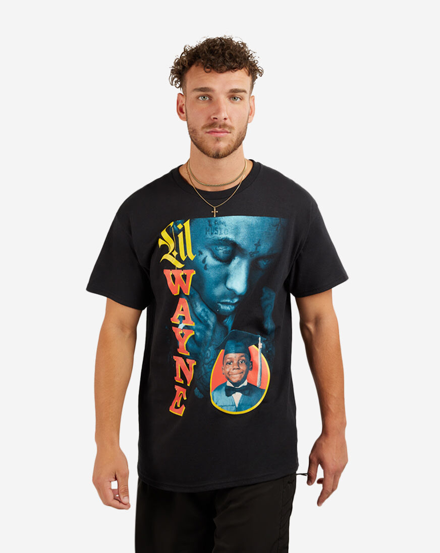 Graphic hotsell tees black
