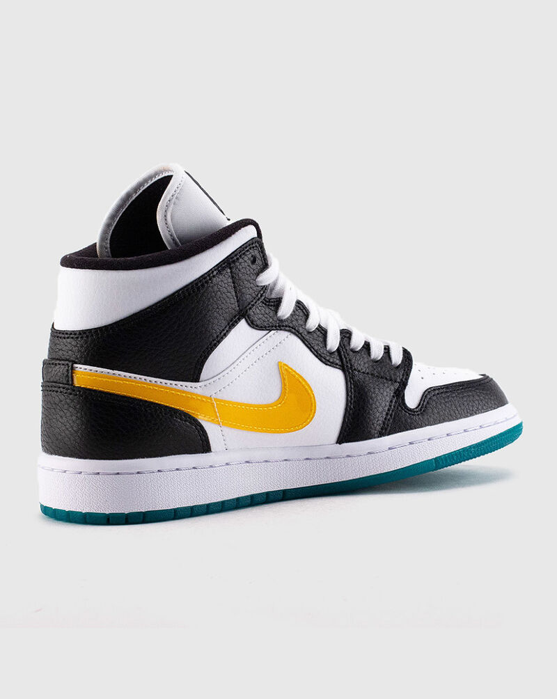 nike air jordan 1 mid snipes