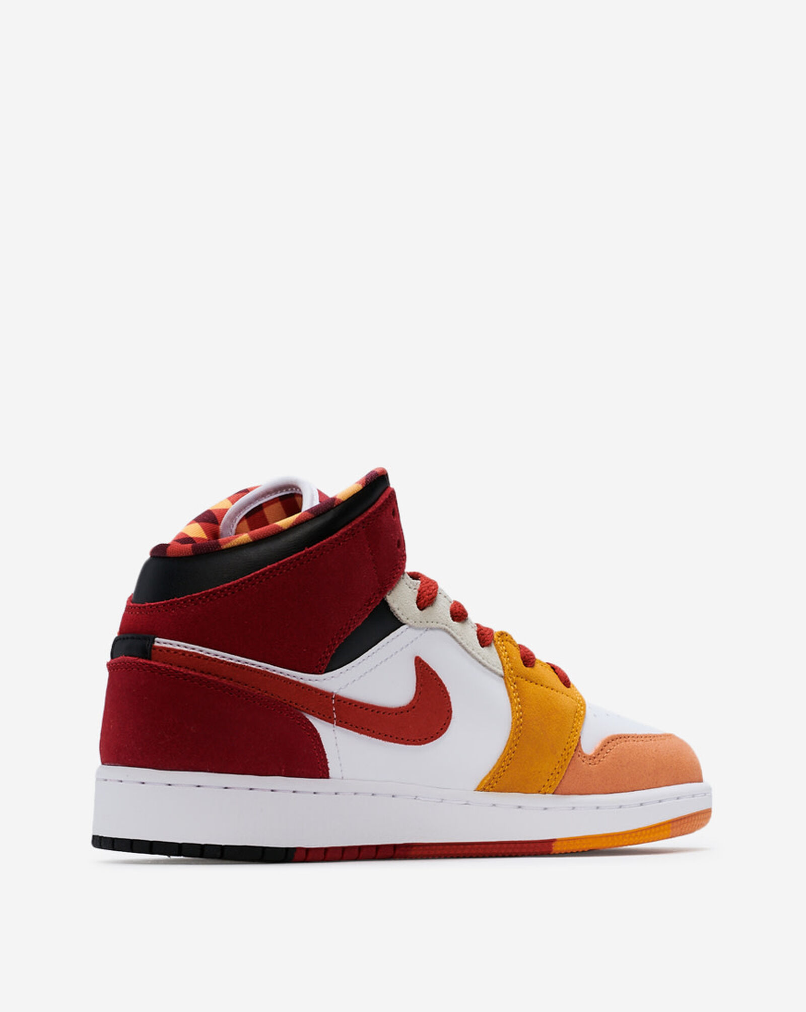 snipes jordan 1 mid se